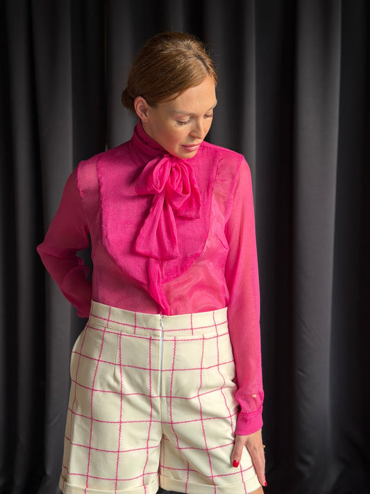 Cyclamen Lumière Риза в циклама