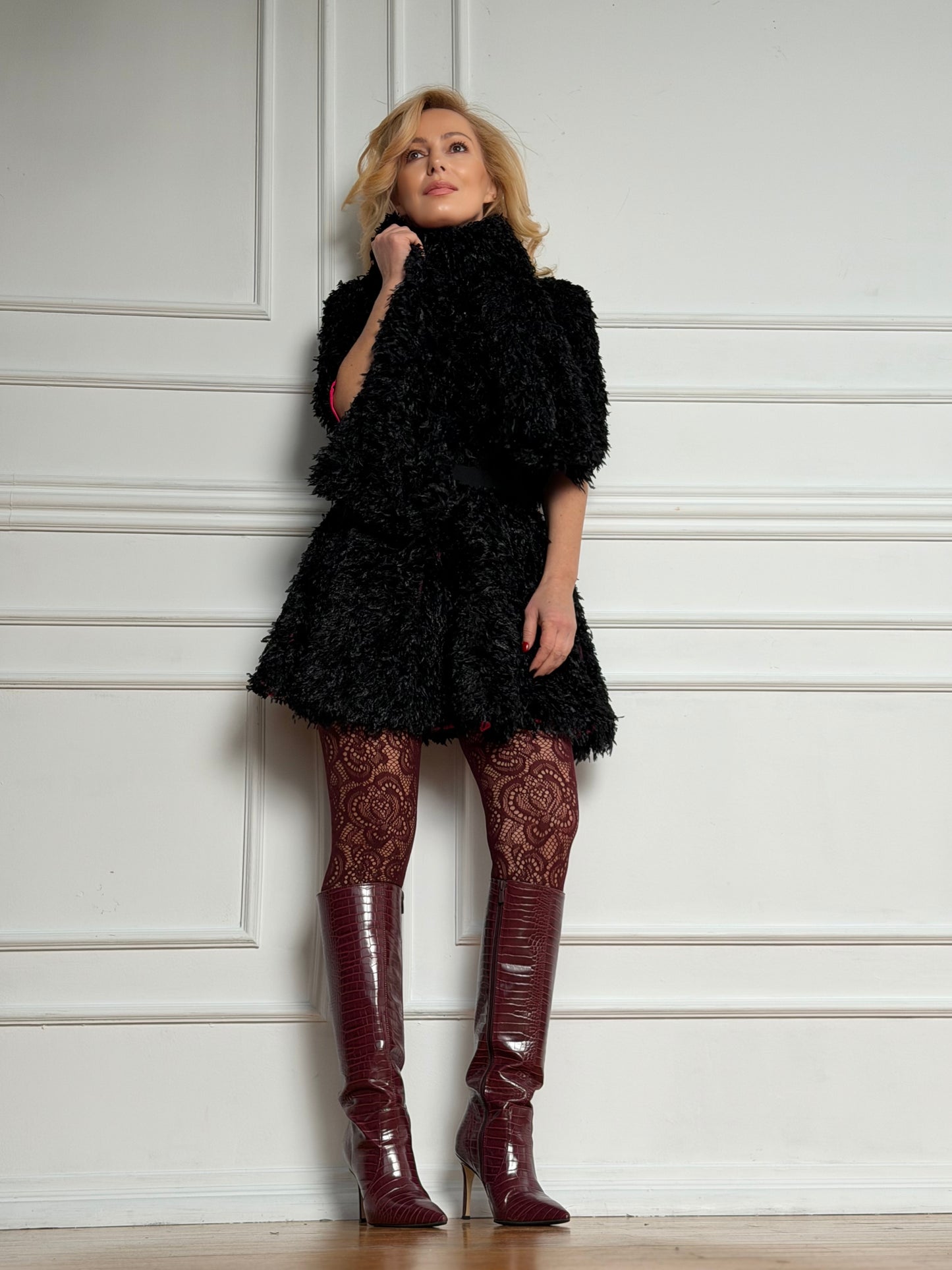 Черна пола на Nox