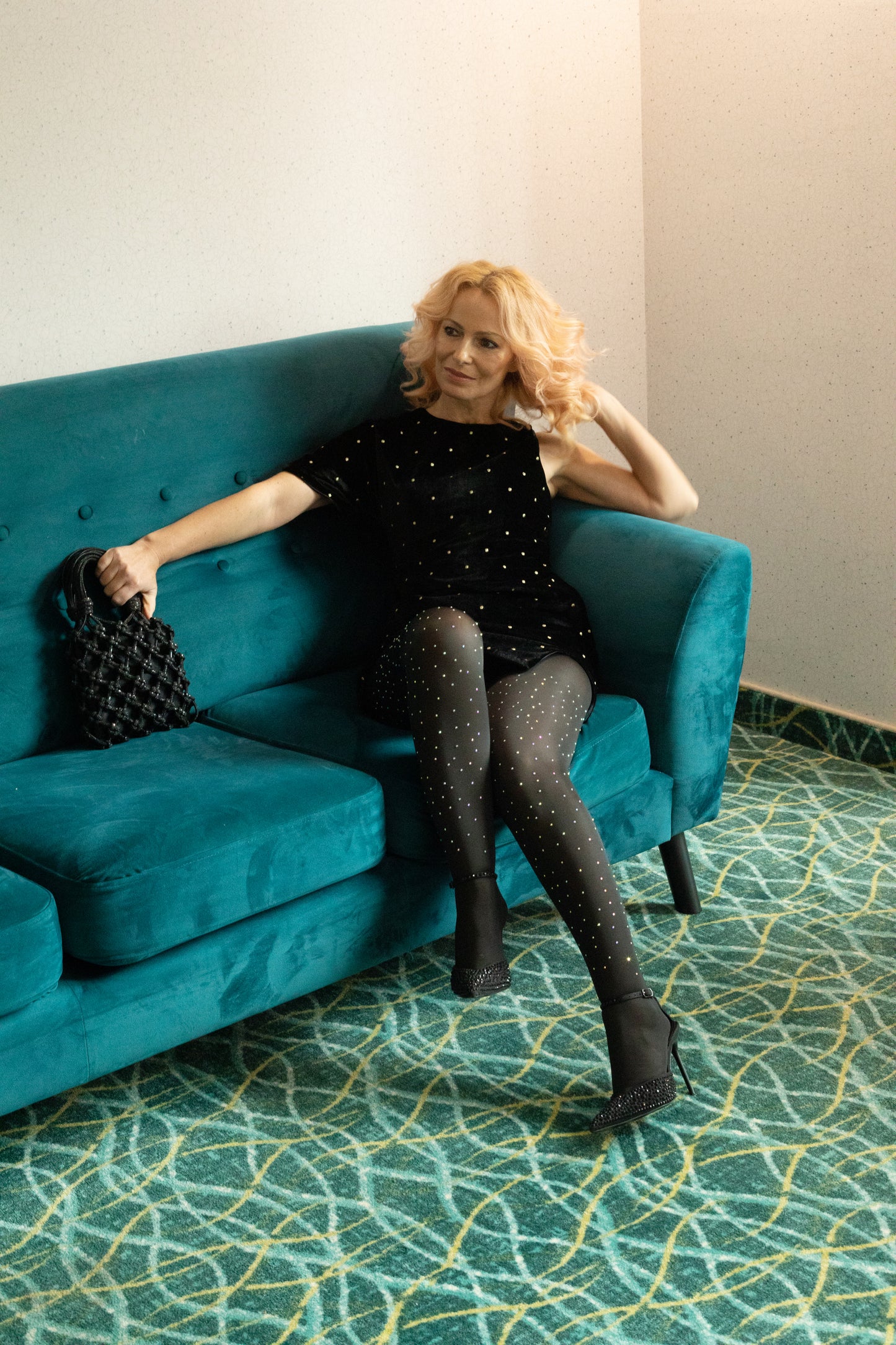 Black Elixir Рокля от кадифе