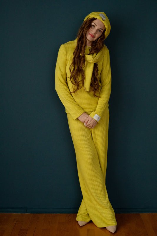 Reseda Softline Blouse & Scarf